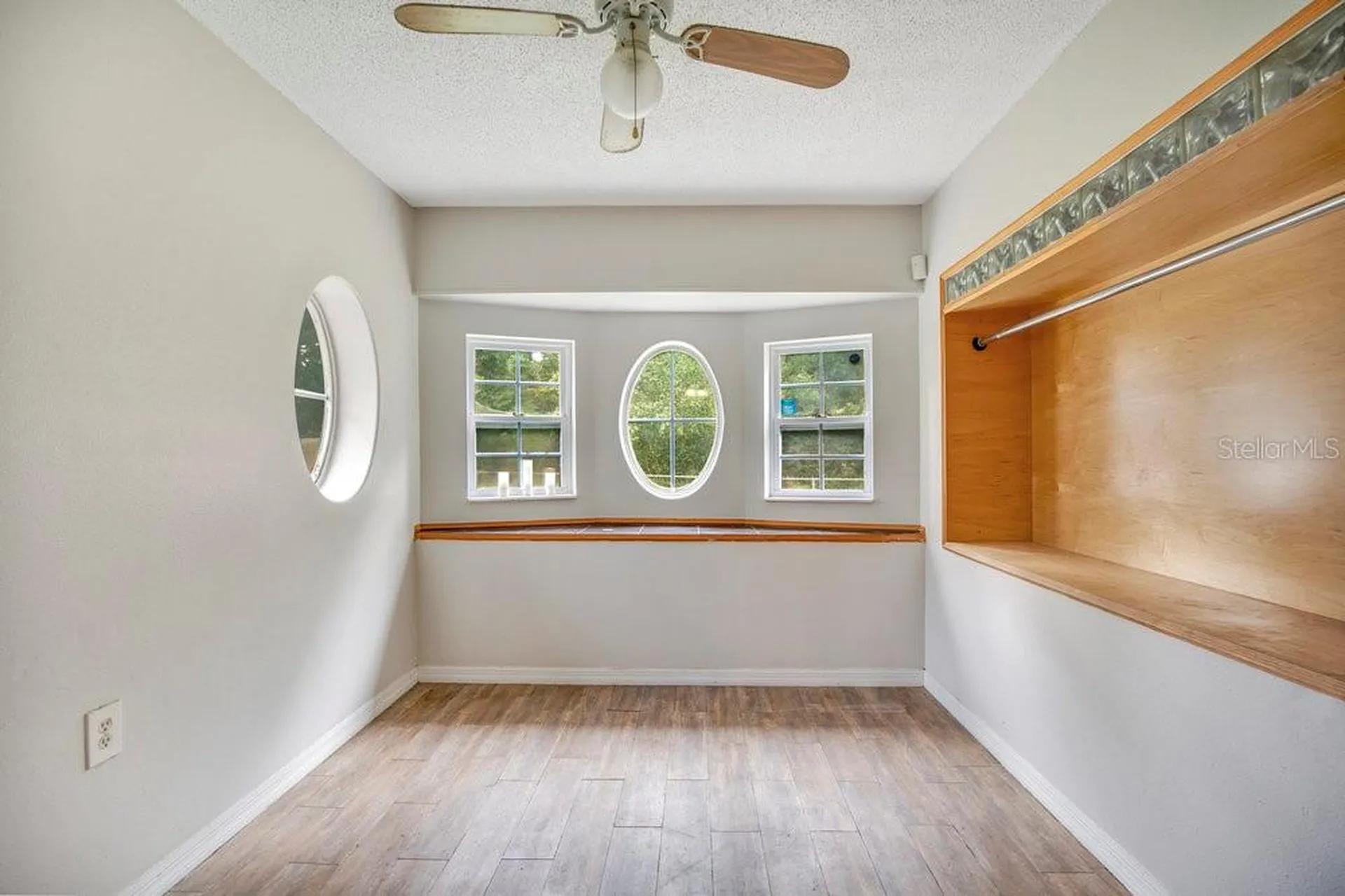 525 S Dexter Avenue Deland FL 32720