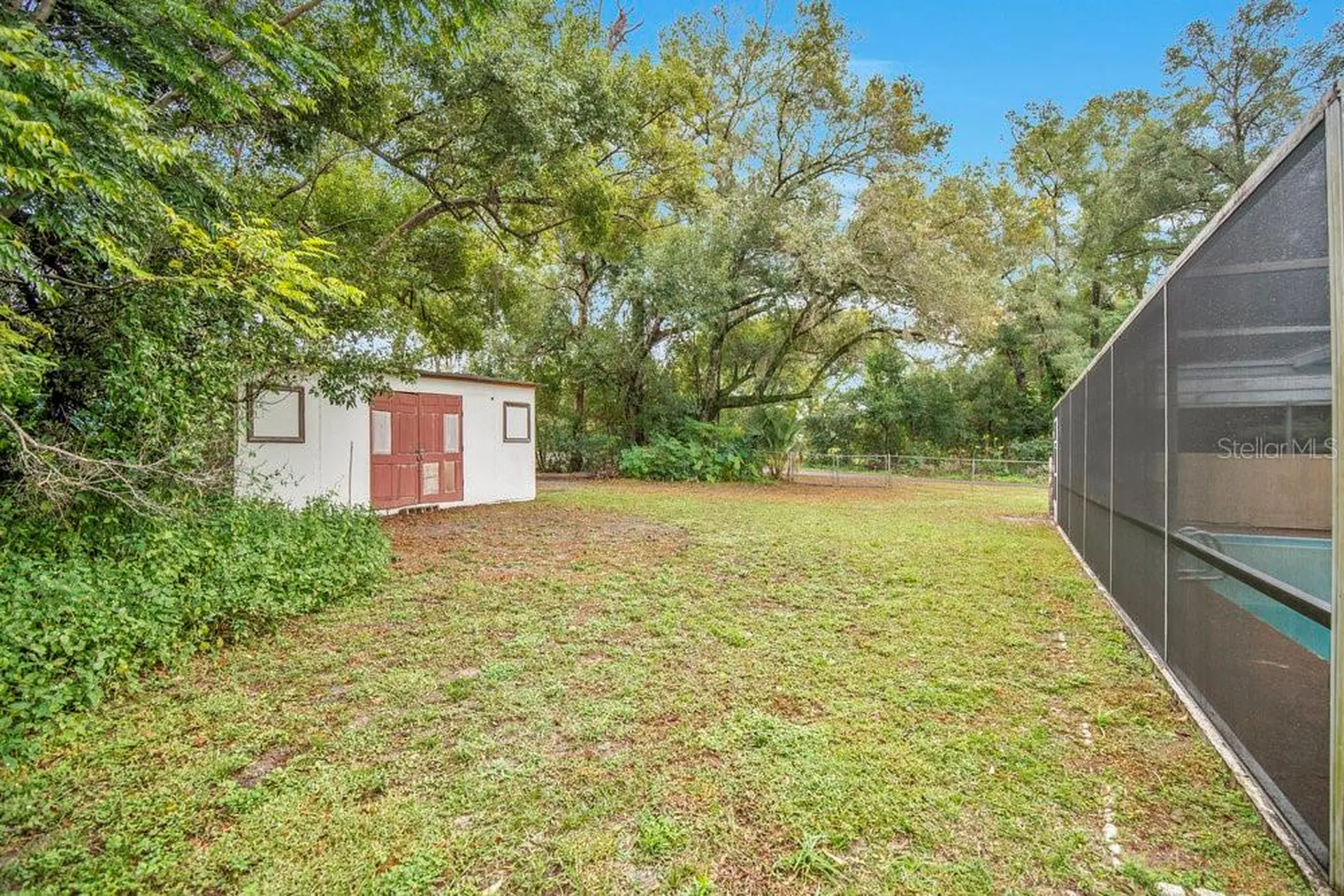 525 S Dexter Avenue Deland FL 32720