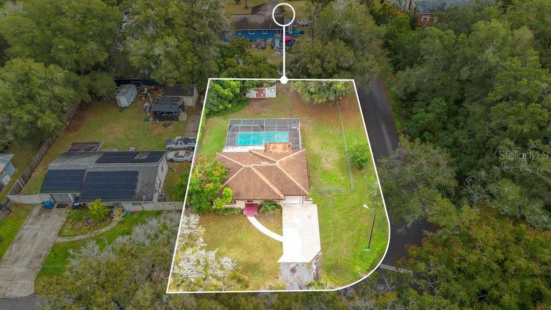 525 S Dexter Avenue Deland FL 32720
