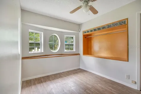 525 S Dexter Avenue Deland FL 32720