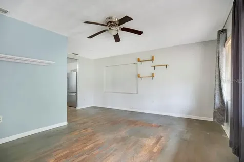 525 S Dexter Avenue Deland FL 32720