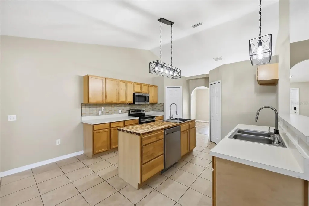 539 Granite Circle Chuluota FL 32766