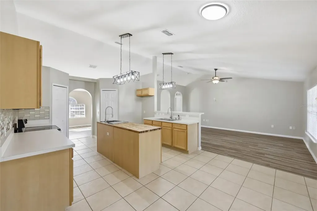 539 Granite Circle Chuluota FL 32766