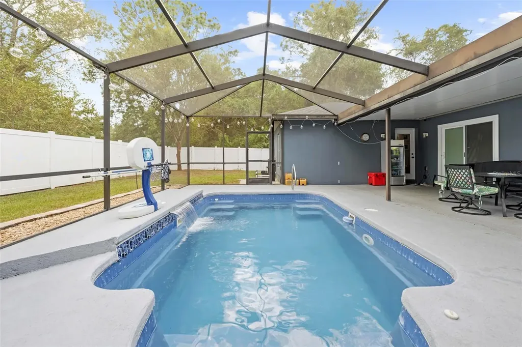 880 W Rum Place Dunnellon FL 34434