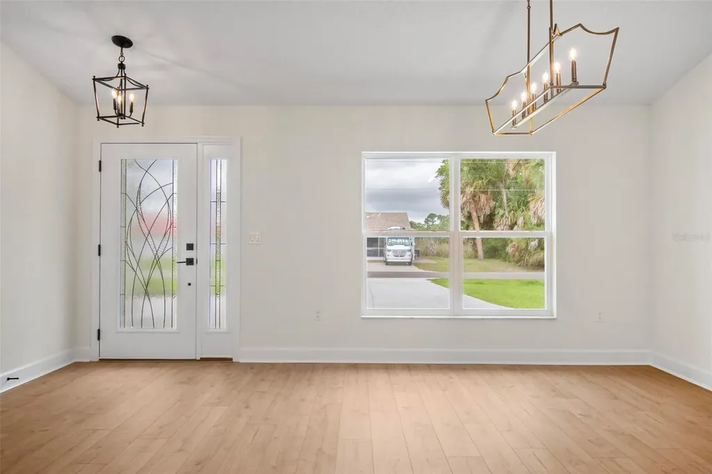 18 Central Place Palm Coast FL 32137