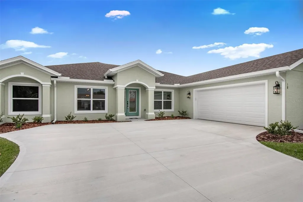 18 Central Place Palm Coast FL 32137