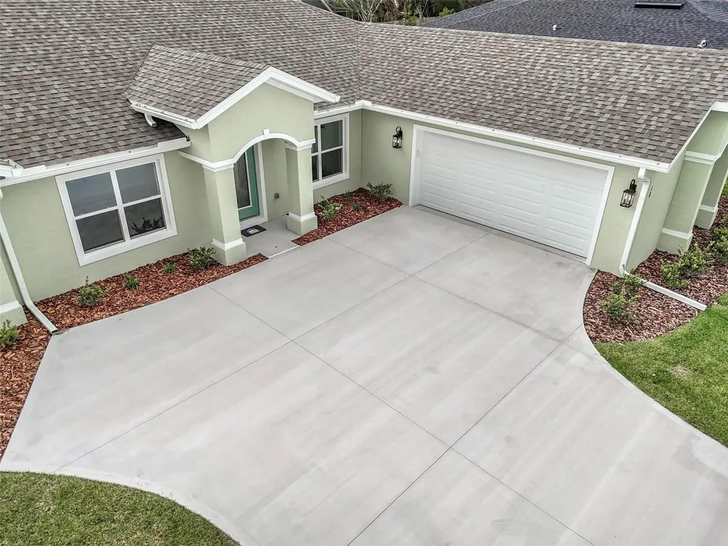 18 Central Place Palm Coast FL 32137