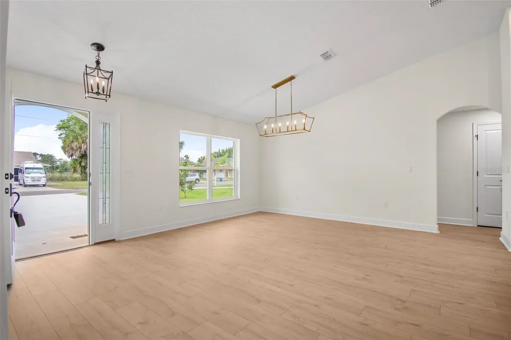 18 Central Place Palm Coast FL 32137