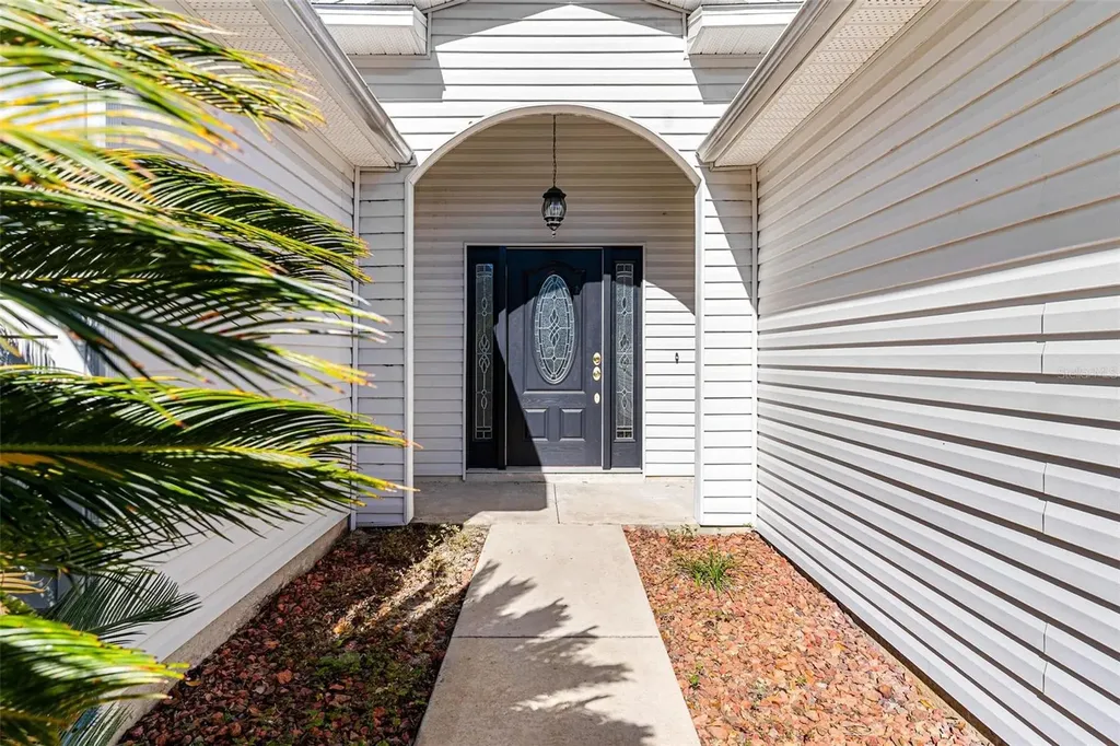 1009 Forest Breeze Path Leesburg FL 34748