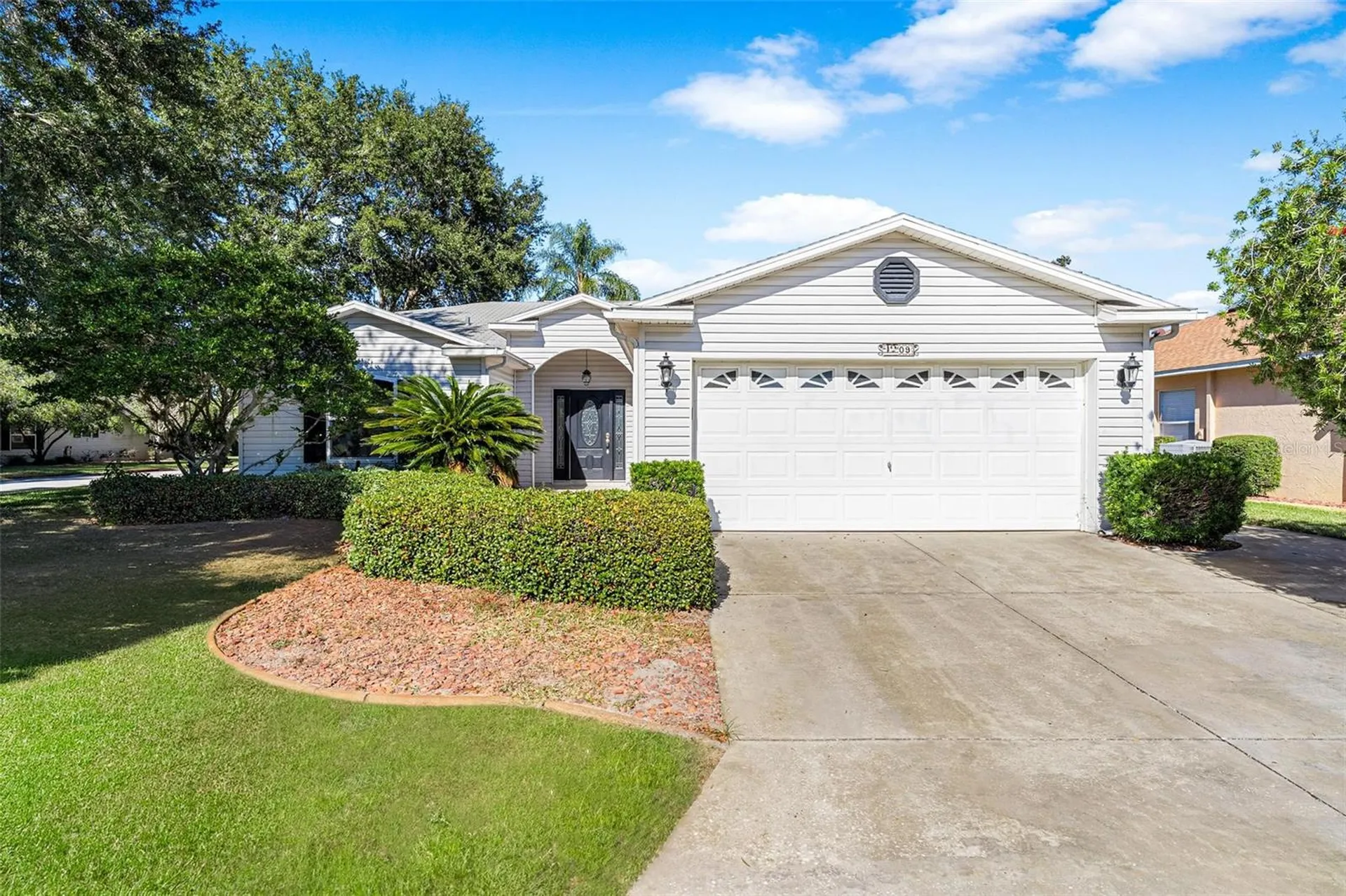 1009 Forest Breeze Path Leesburg FL 34748