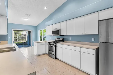 1009 Forest Breeze Path Leesburg FL 34748