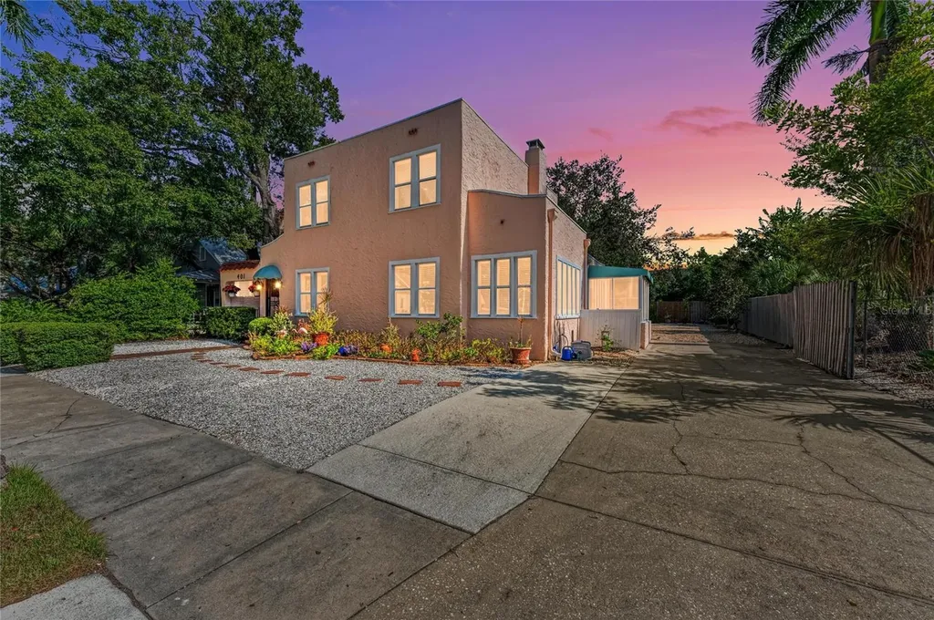 401 27th Street W Bradenton FL 34205