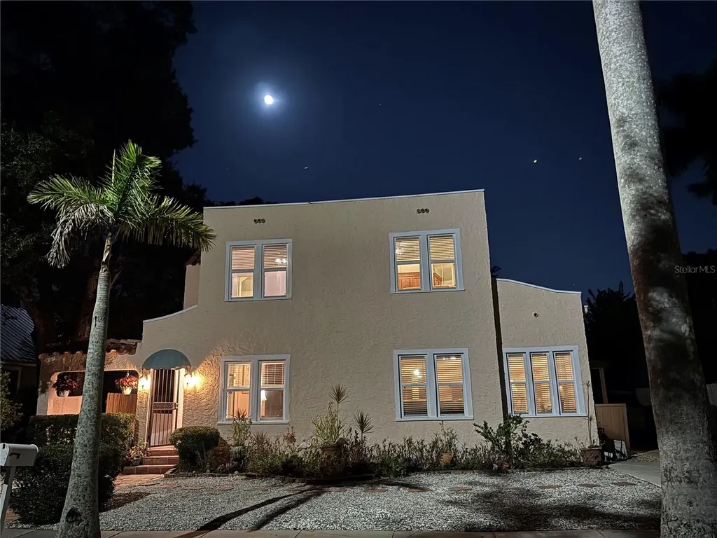 401 27th Street W Bradenton FL 34205