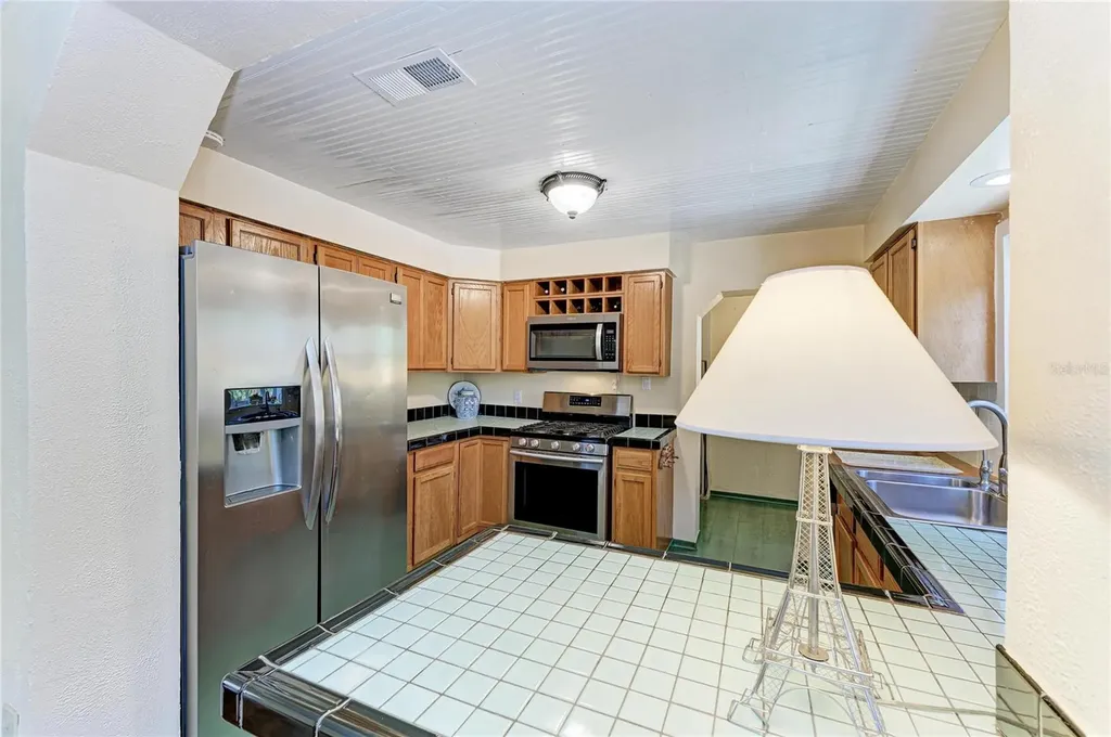 401 27th Street W Bradenton FL 34205