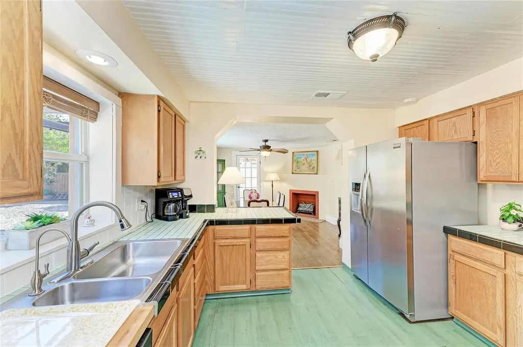 401 27th Street W Bradenton FL 34205