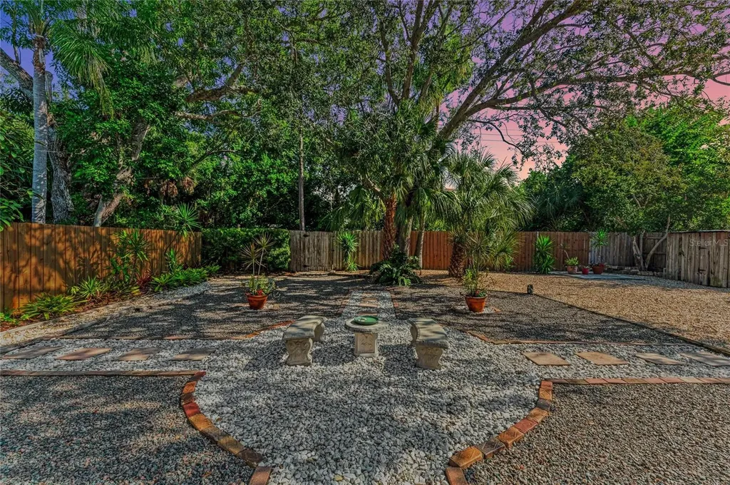 401 27th Street W Bradenton FL 34205