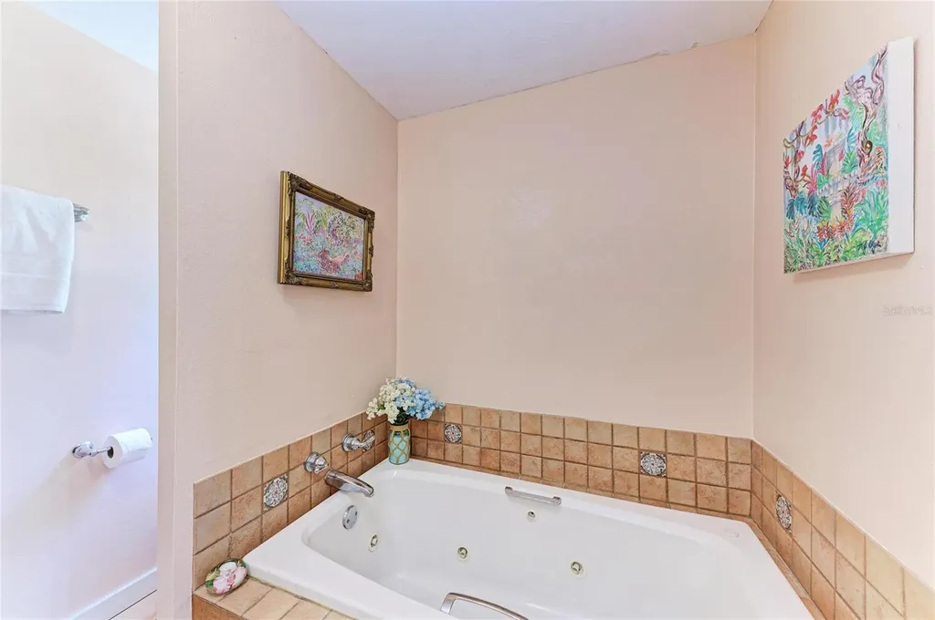 401 27th Street W Bradenton FL 34205
