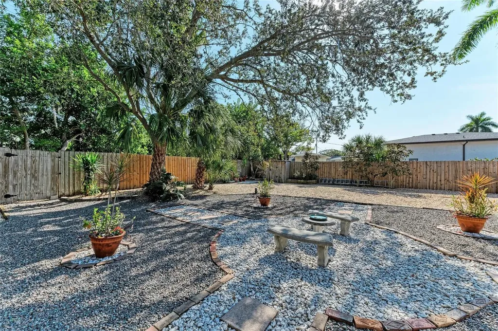 401 27th Street W Bradenton FL 34205