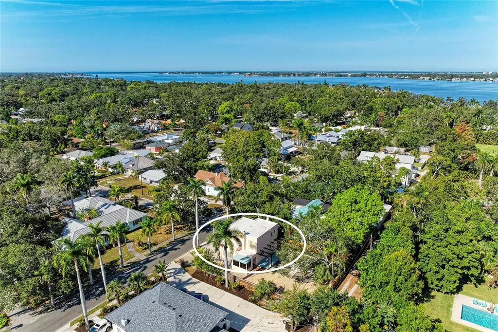 401 27th Street W Bradenton FL 34205