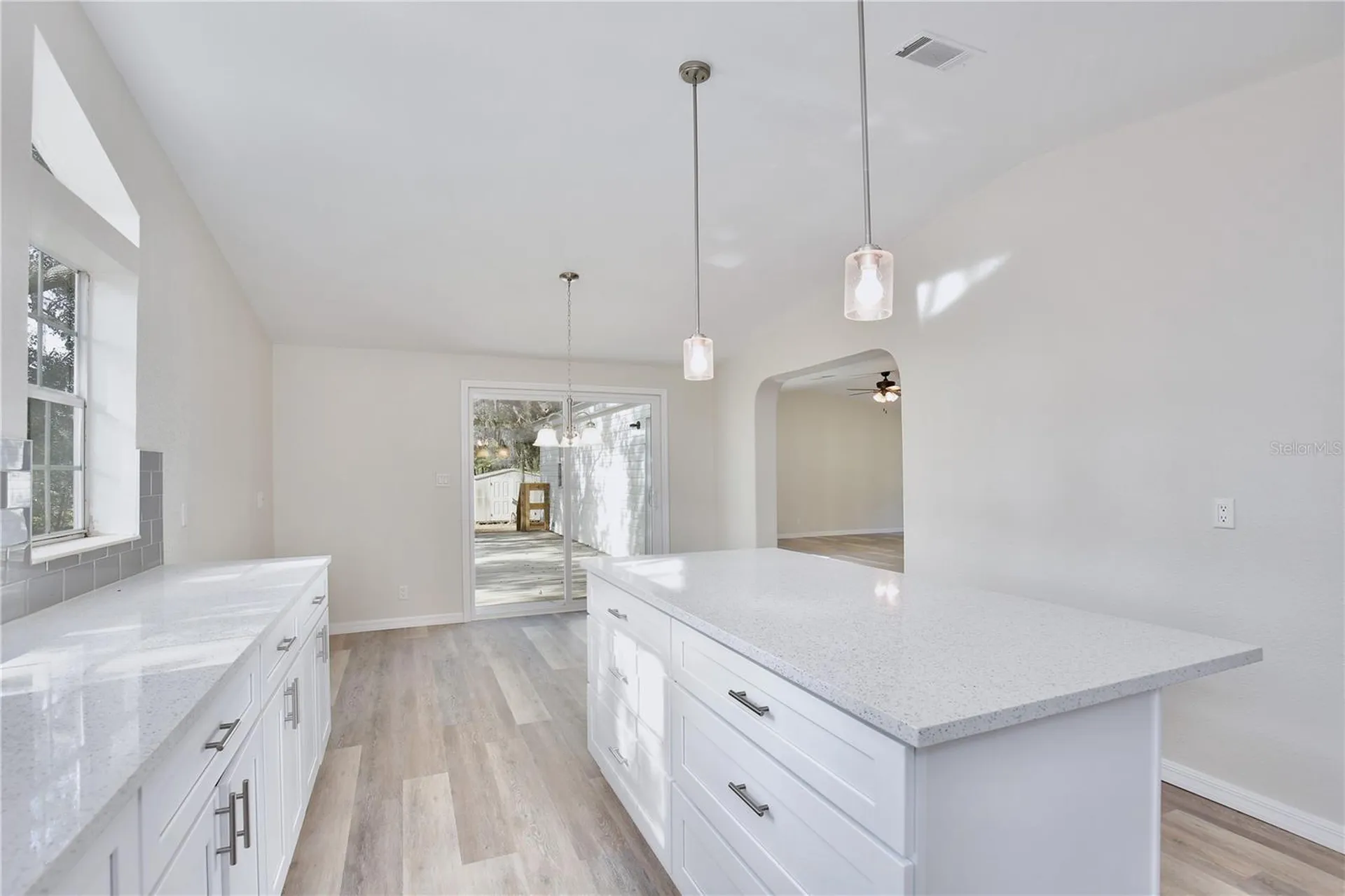 15330 Apache Pass Eustis FL 32726