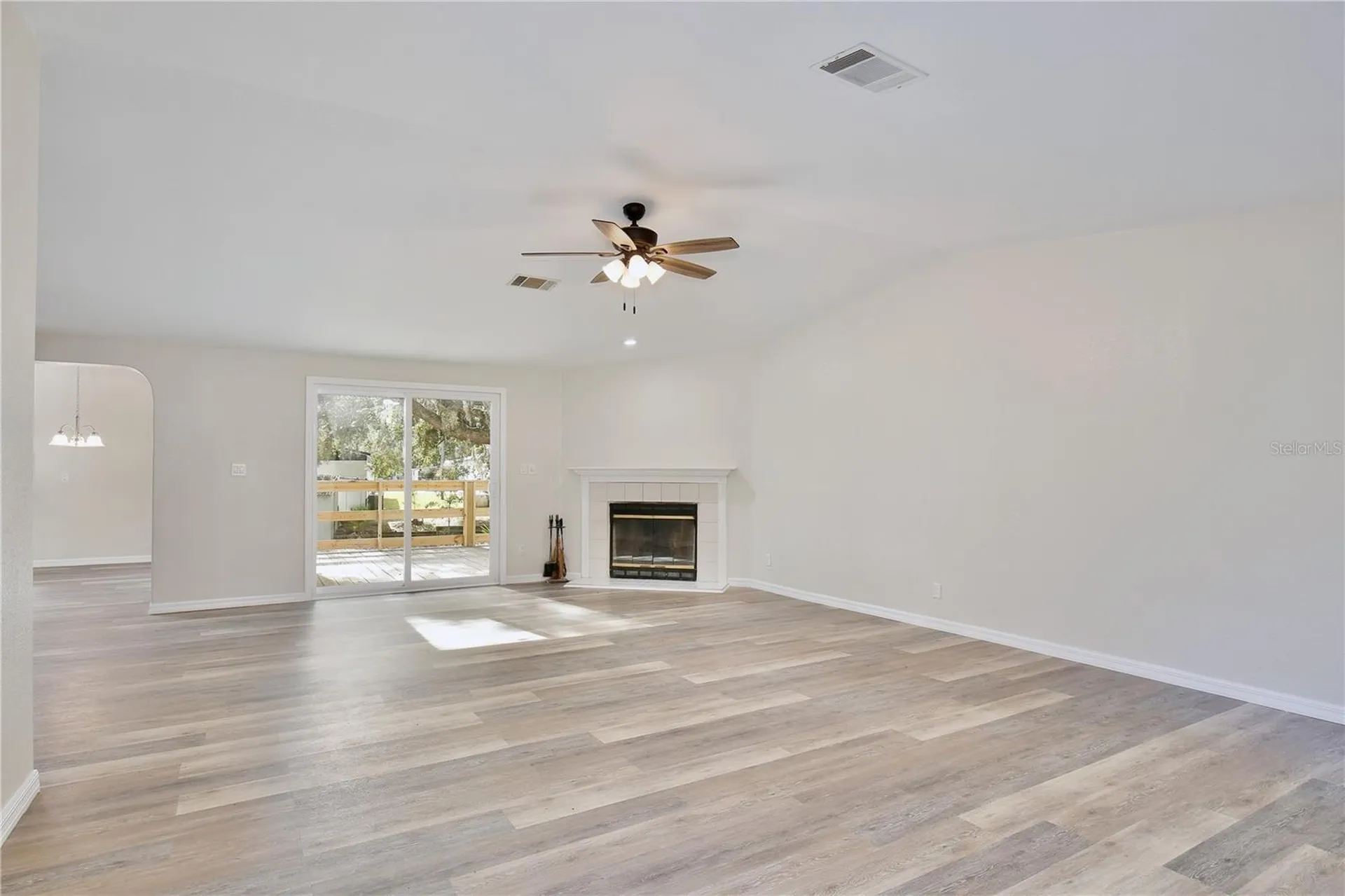 15330 Apache Pass Eustis FL 32726