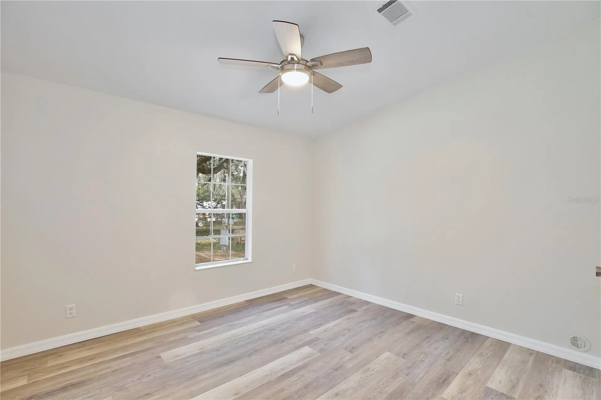15330 Apache Pass Eustis FL 32726