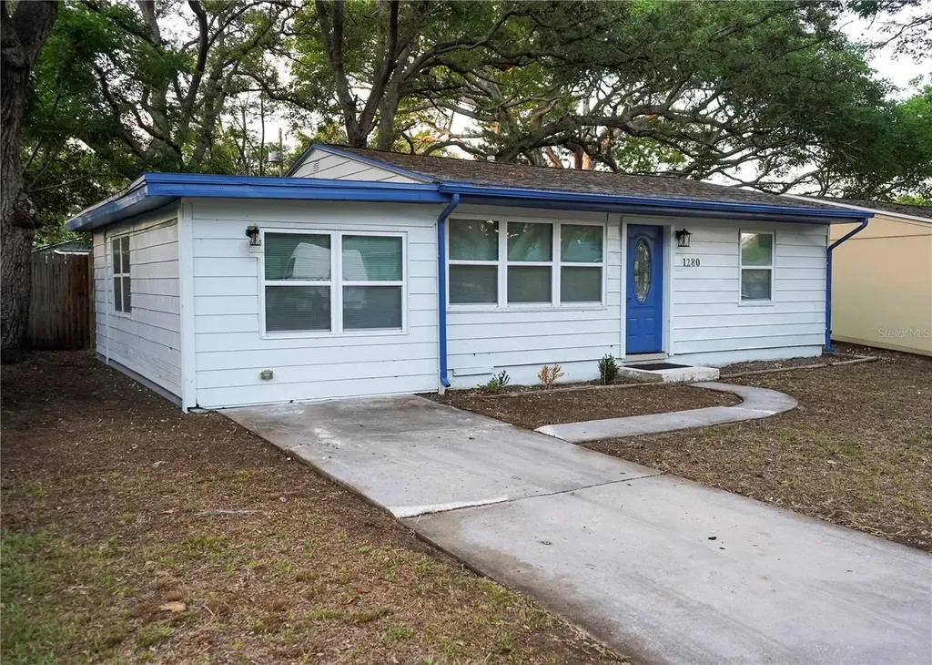1280 Bertland Way Clearwater FL 33755