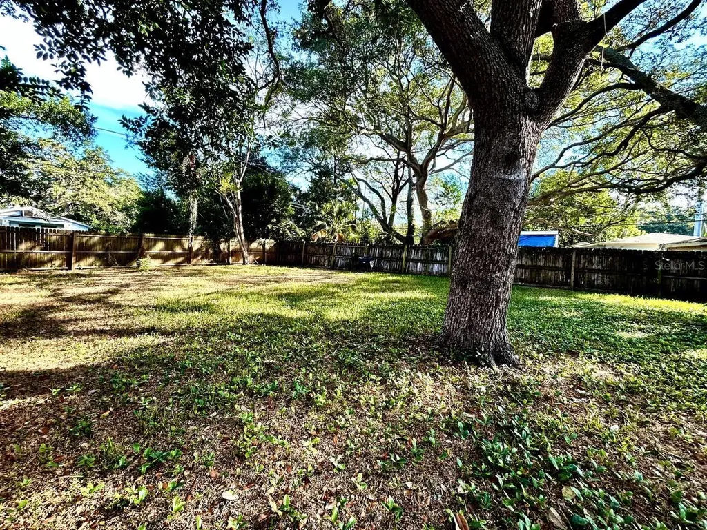 1280 Bertland Way Clearwater FL 33755
