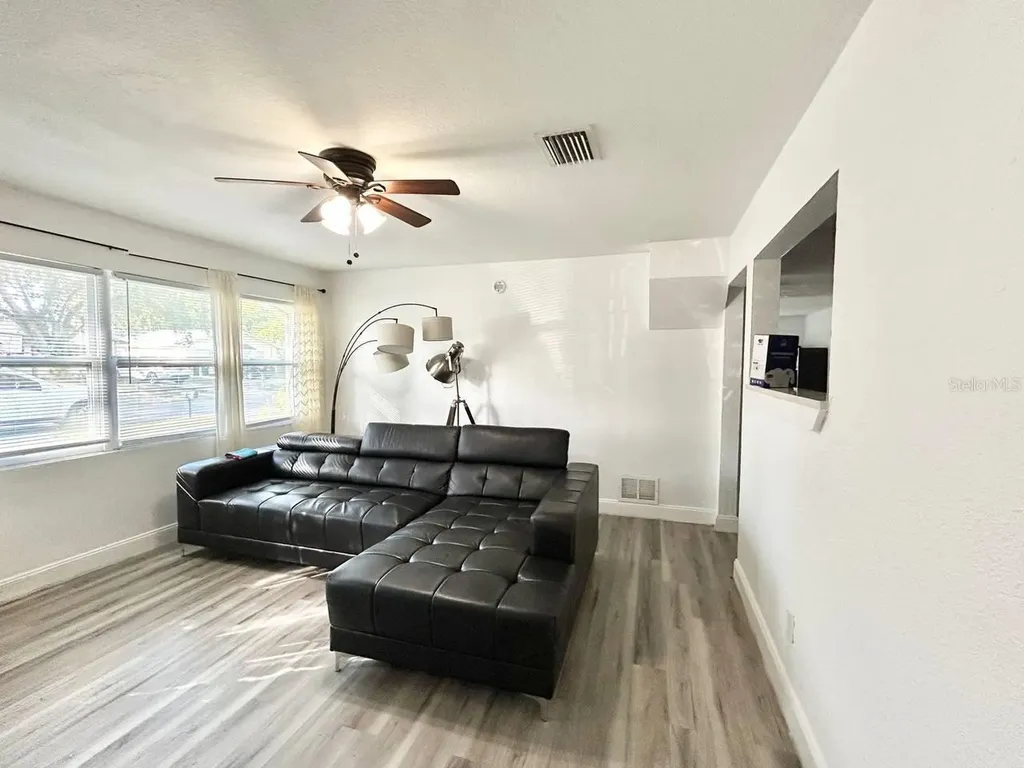 1280 Bertland Way Clearwater FL 33755