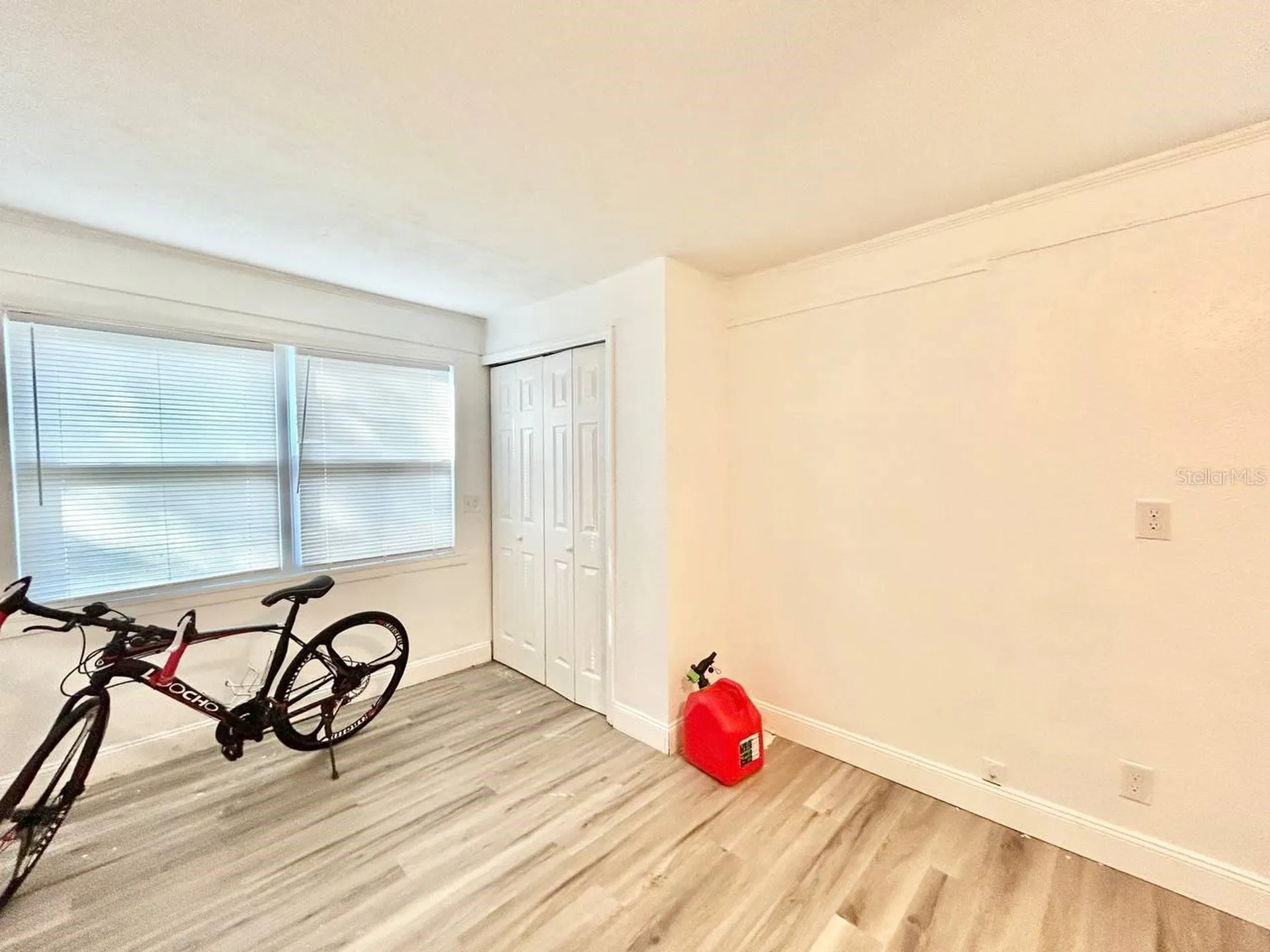 1280 Bertland Way Clearwater FL 33755