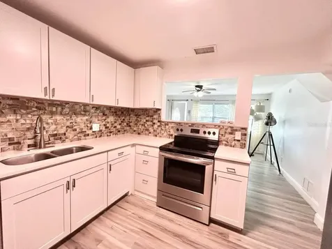 1280 Bertland Way Clearwater FL 33755