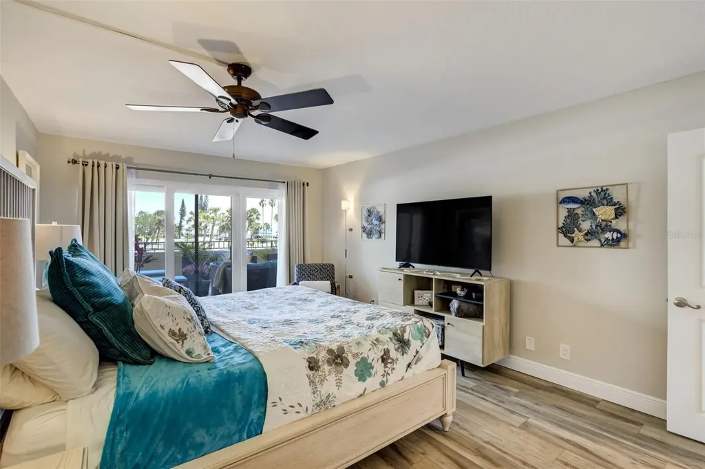 1480 Gulf Boulevard Clearwater Beach FL 33767