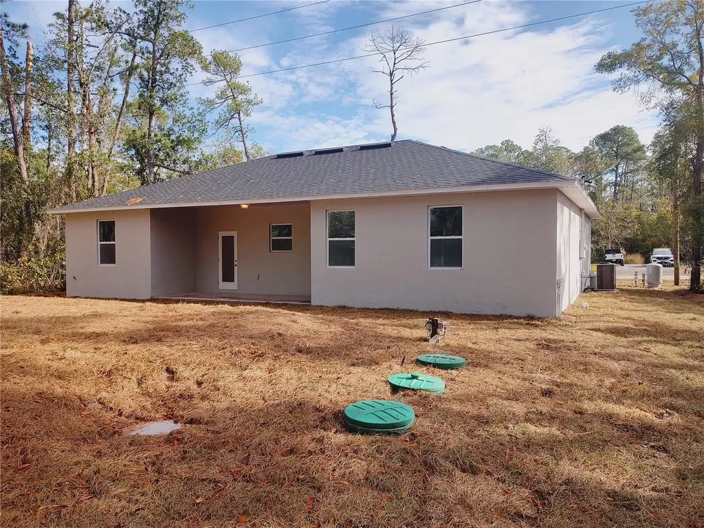 1556 9th Avenue Deland FL 32724