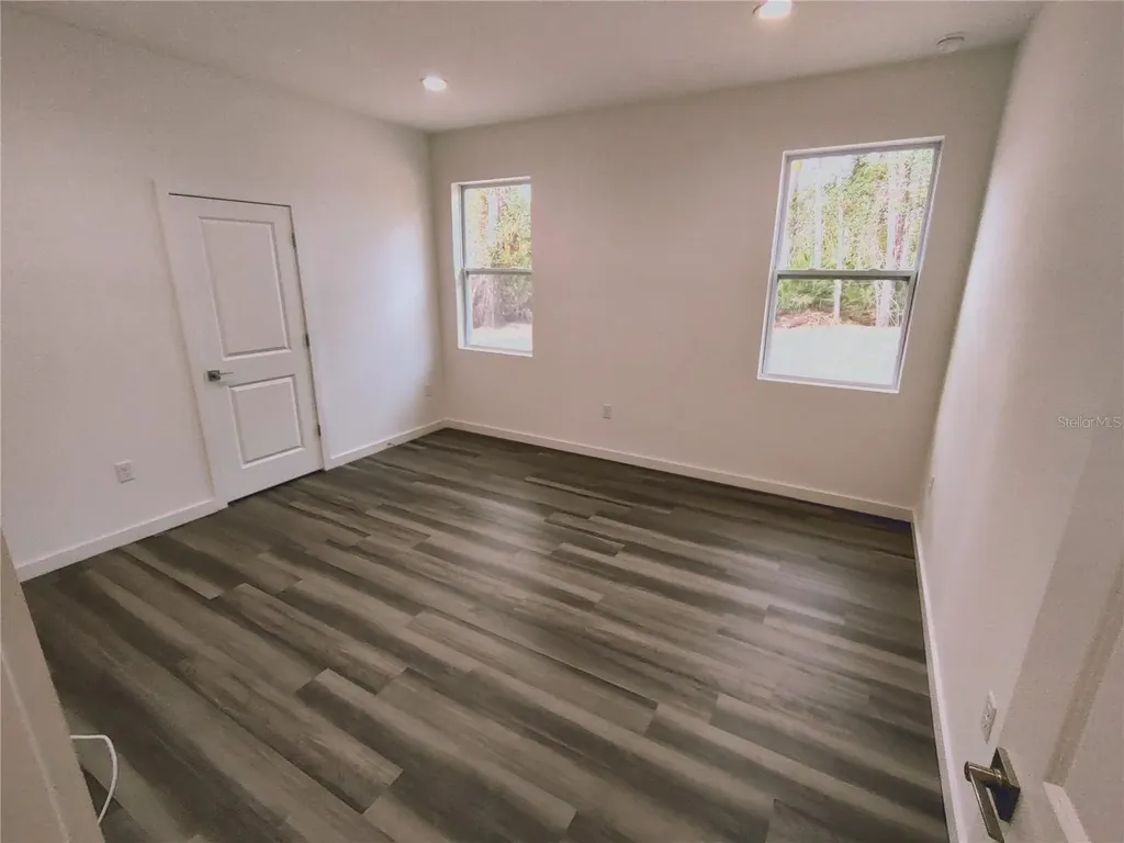 1556 9th Avenue Deland FL 32724
