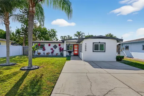 1090 77th Avenue N St Petersburg FL 33702