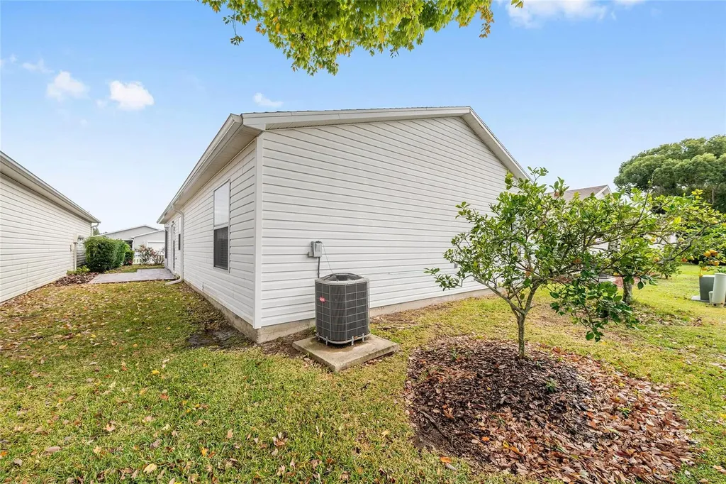 1612 Campos Drive The Villages FL 32162