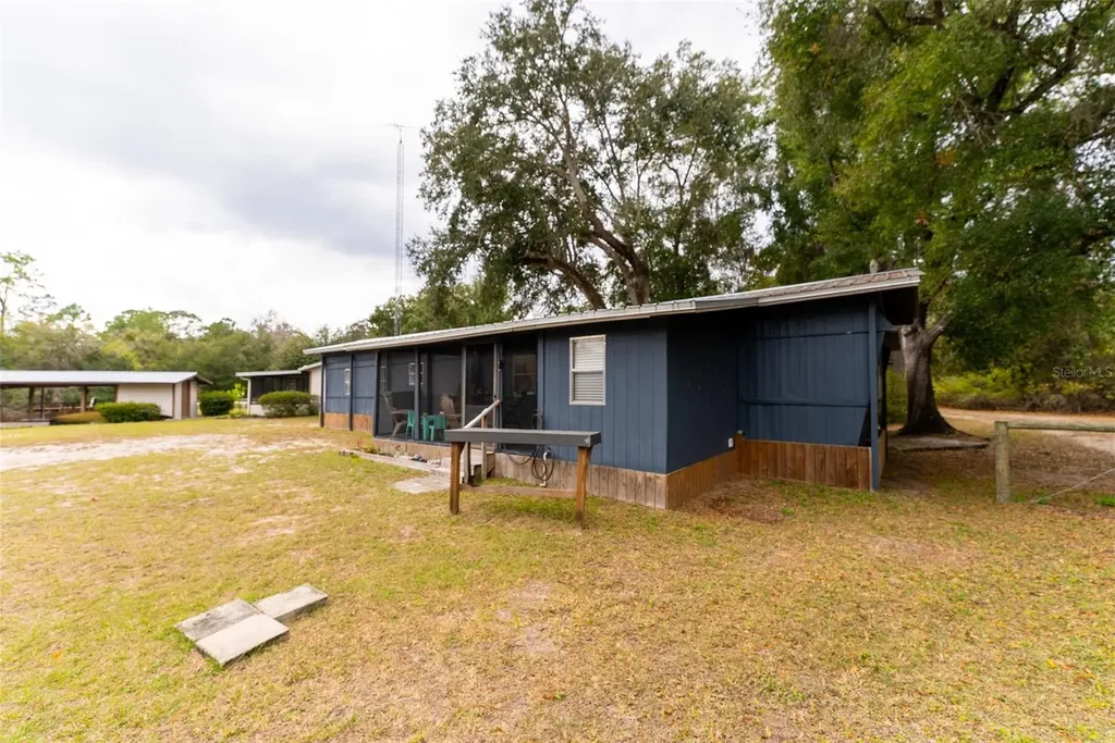 21162 NE 146th Place Salt Springs FL 32134