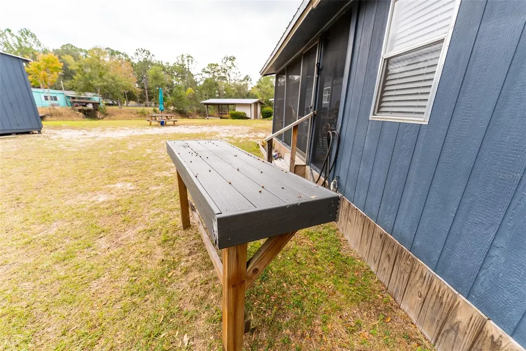 21162 NE 146th Place Salt Springs FL 32134