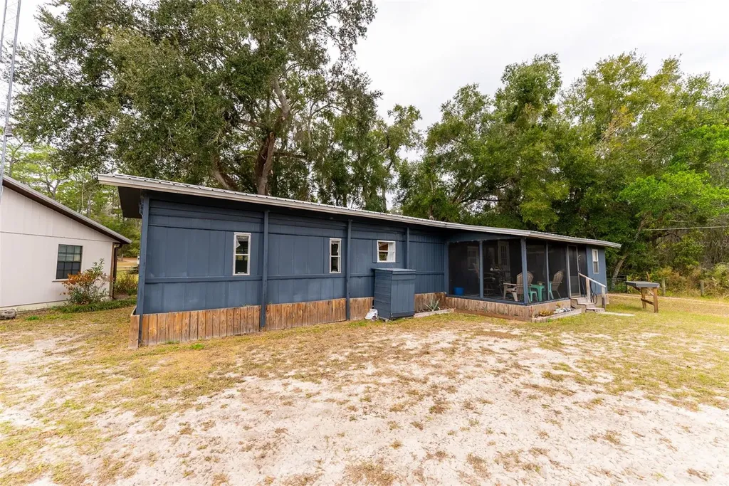 21162 NE 146th Place Salt Springs FL 32134