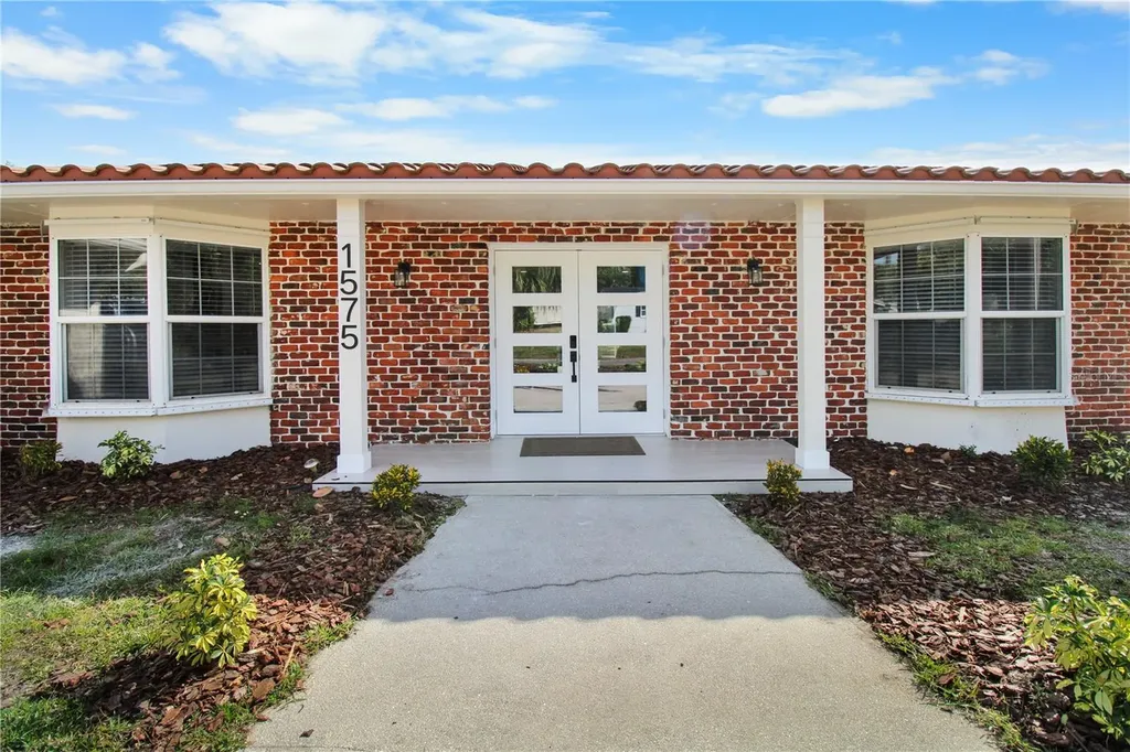 1575 Brookside Boulevard Largo FL 33770