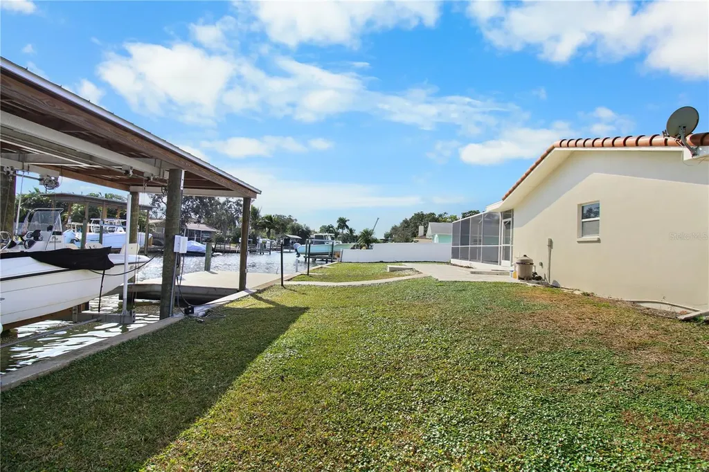 1575 Brookside Boulevard Largo FL 33770