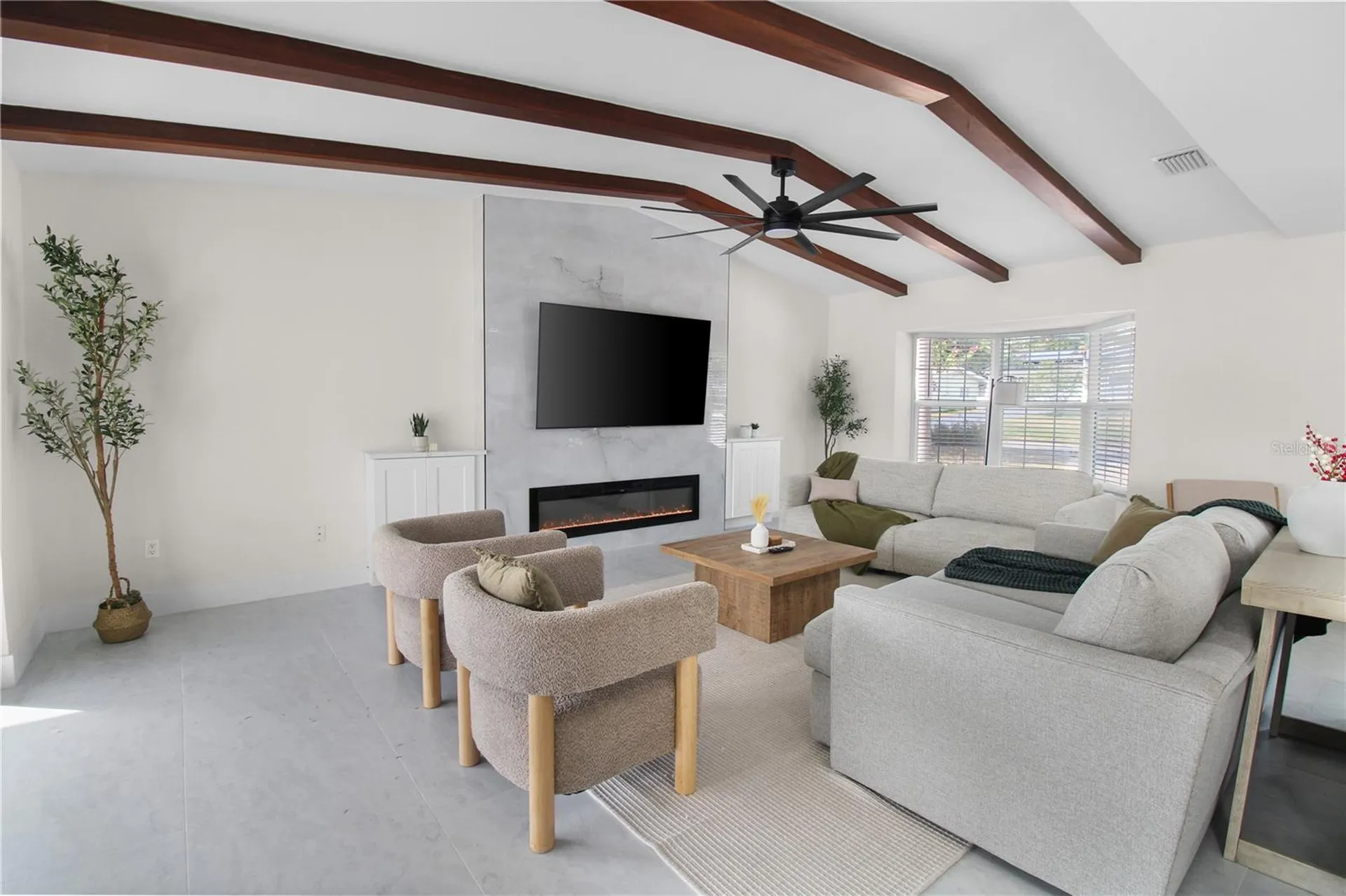 1575 Brookside Boulevard Largo FL 33770
