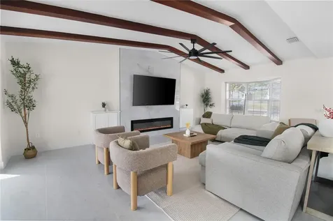 1575 Brookside Boulevard Largo FL 33770