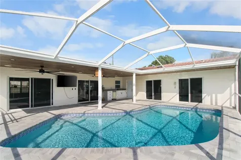 1575 Brookside Boulevard Largo FL 33770