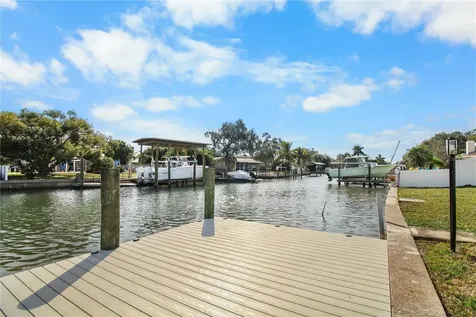 1575 Brookside Boulevard Largo FL 33770