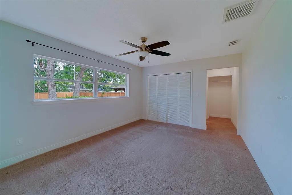 225 36th Avenue NE St Petersburg FL 33704