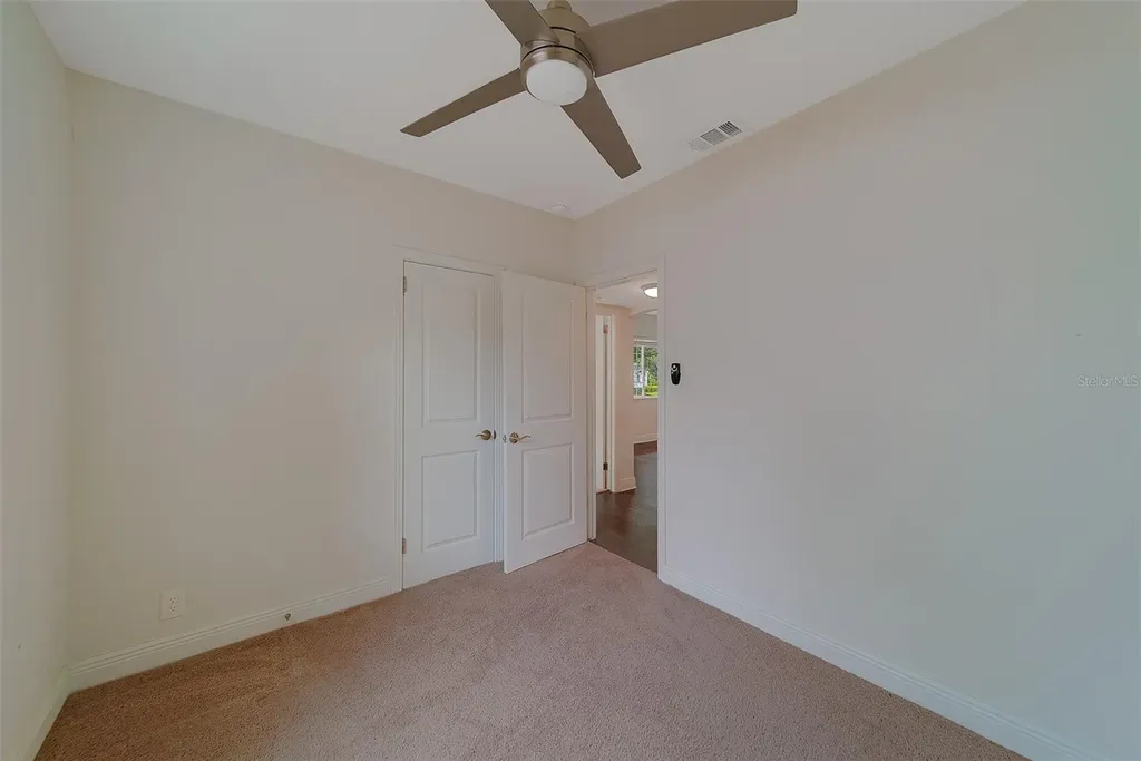 225 36th Avenue NE St Petersburg FL 33704