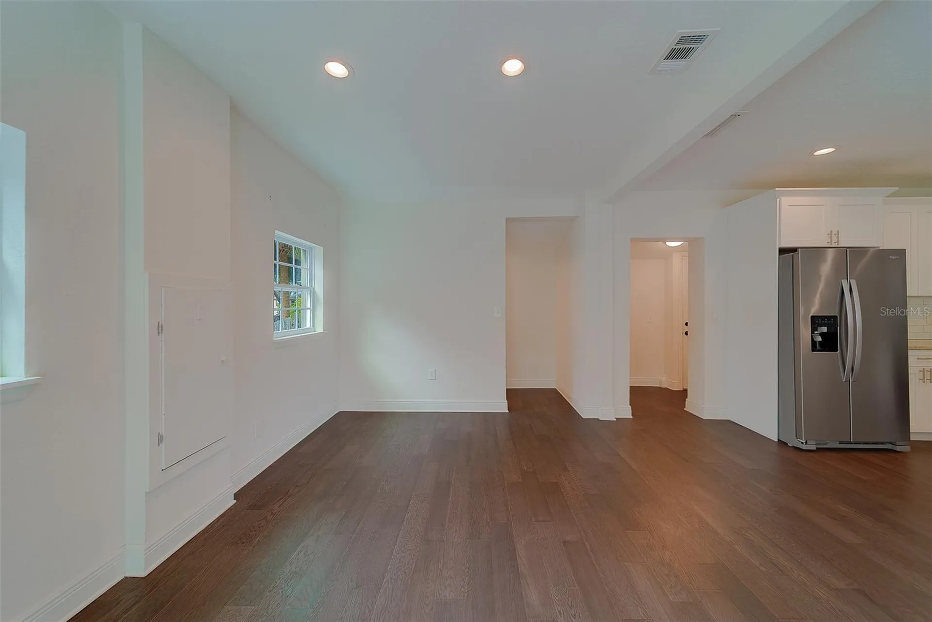 225 36th Avenue NE St Petersburg FL 33704