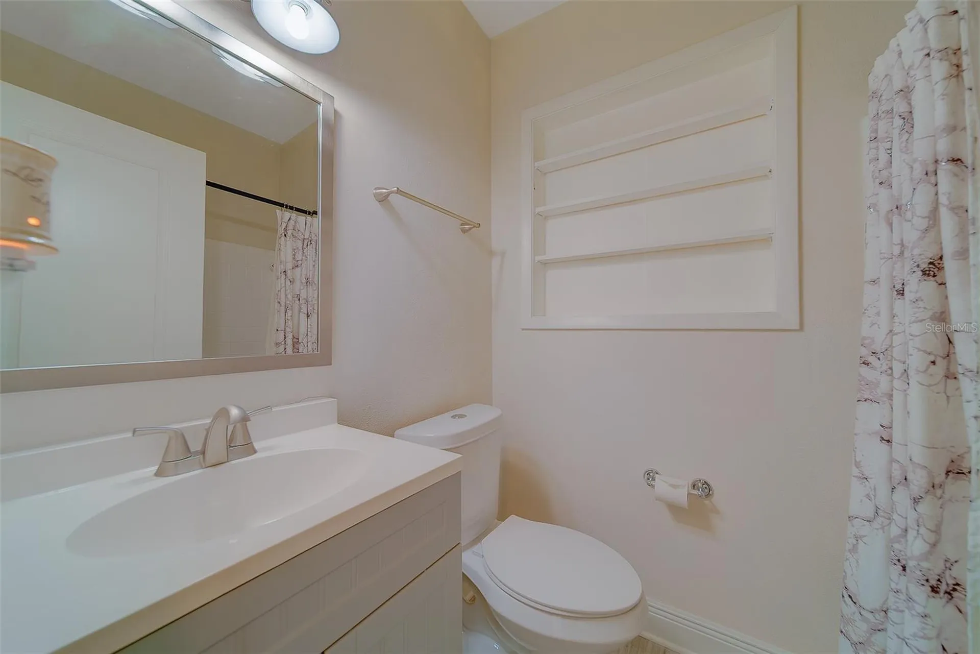 225 36th Avenue NE St Petersburg FL 33704