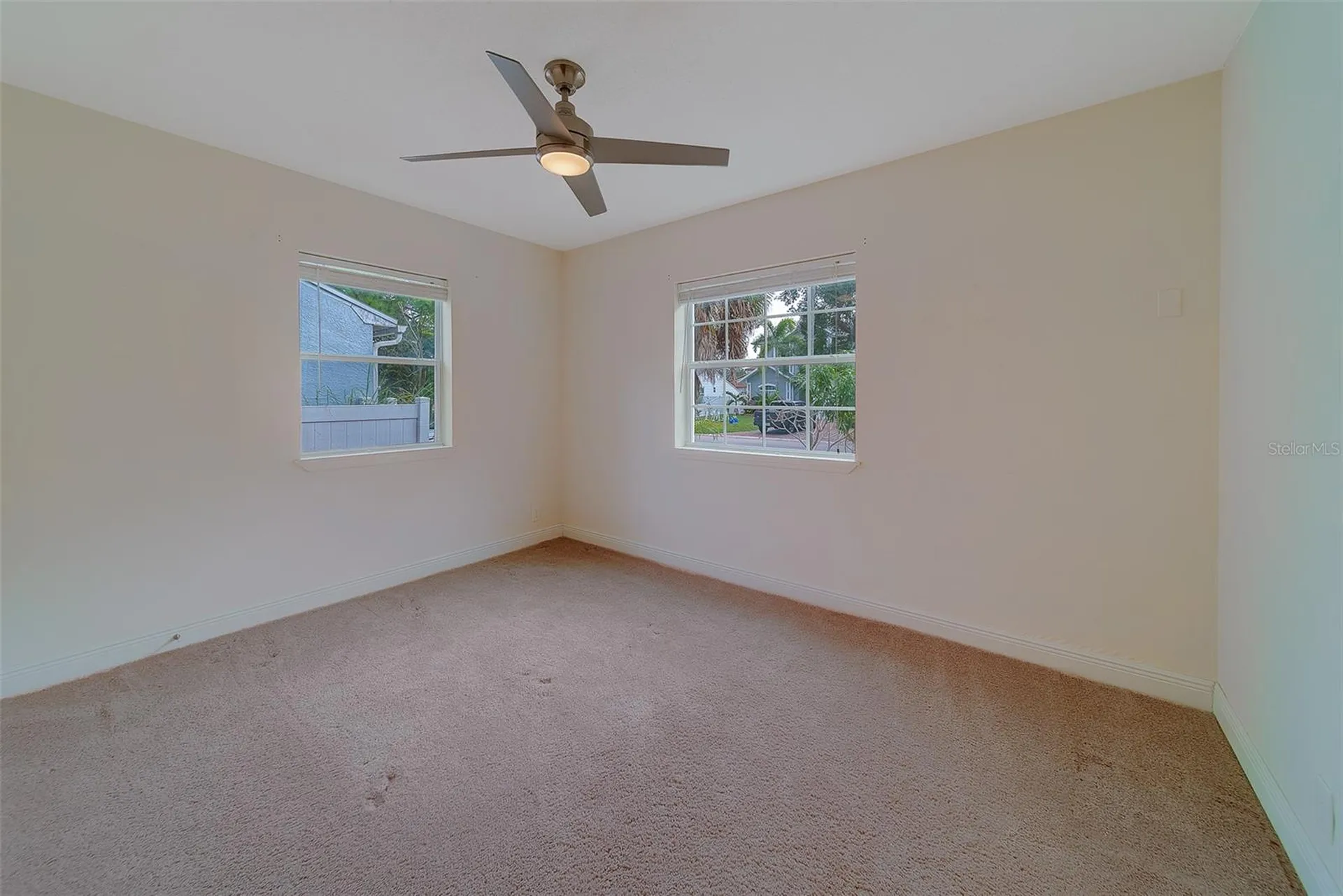 225 36th Avenue NE St Petersburg FL 33704